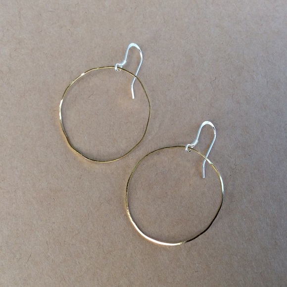 Sundance charm Circle Sterling Silver Earrings - Picture 8 of 10